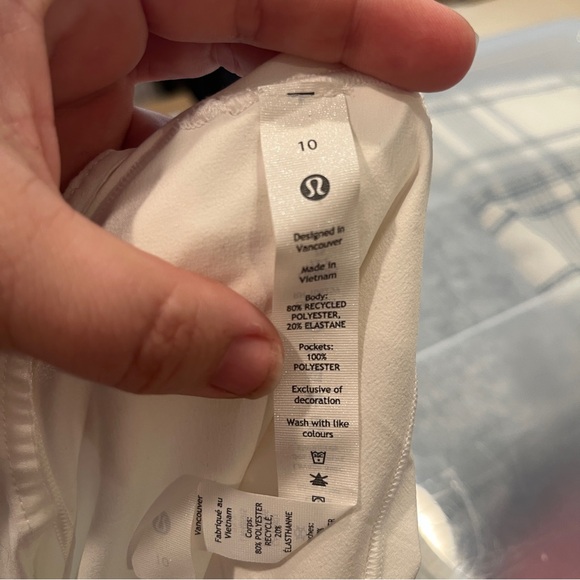 Lululemon mist over windbreaker white size 10 lightweight workout - Picture 13 of 13